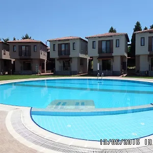 Pia Mya Alaşehir